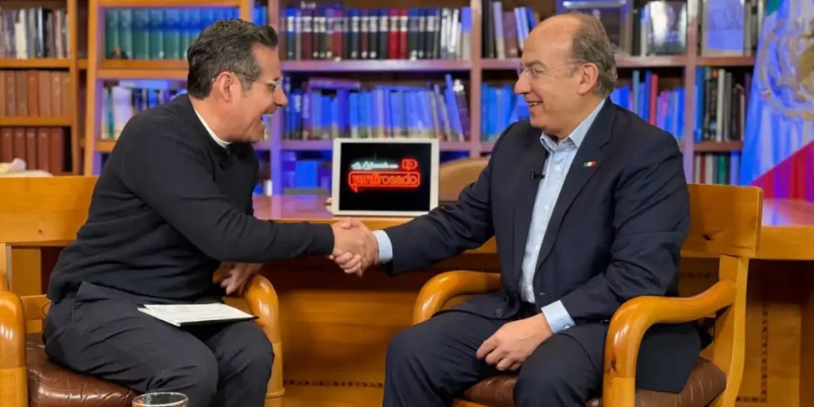 Felipe Calderón Hinojosa expuso la postura de su sexenio y los problemas que enfrentó su gestión. (@YordiRosado)