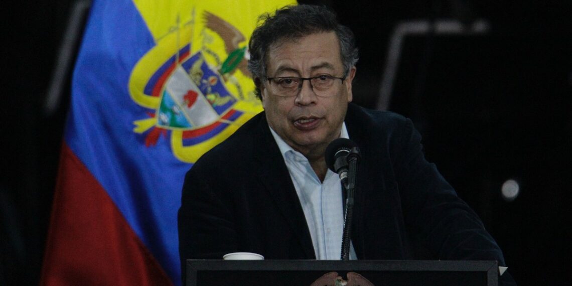 Gustavo Petro lanzó una controvertida declaración acerca de una de las drogas más conflictivas del mapa geopolítico. (Photo by Andrea ARIZA / AFP)