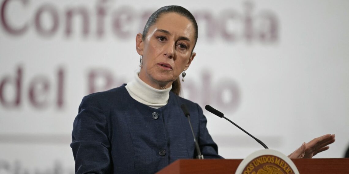 La presidenta mexicana señala al gobierno de Estados Unidos de su parte en el problema del narcotráfico. (Photo by Yuri CORTEZ / AFP)