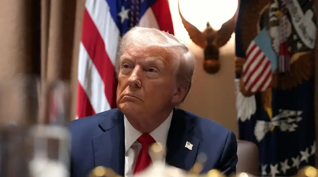 El presidente de Estados Unidos, Donald Trump,  durante una reunión de gabinete en la Casa Blanca. (AFP)