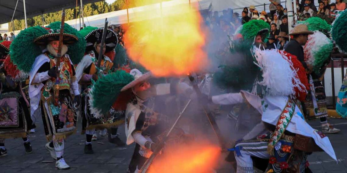 Carnaval de Huejotzingo: Expectativa de 100 mil visitantes para presenciar los tradicionales mosquetones