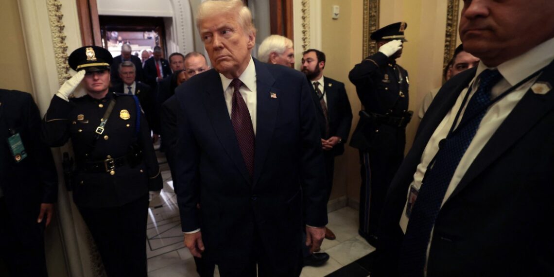 Podría enfrentar Donald Trump un nuevo intento de destitución en su contra. (Photo by Win McNamee / POOL / AFP)