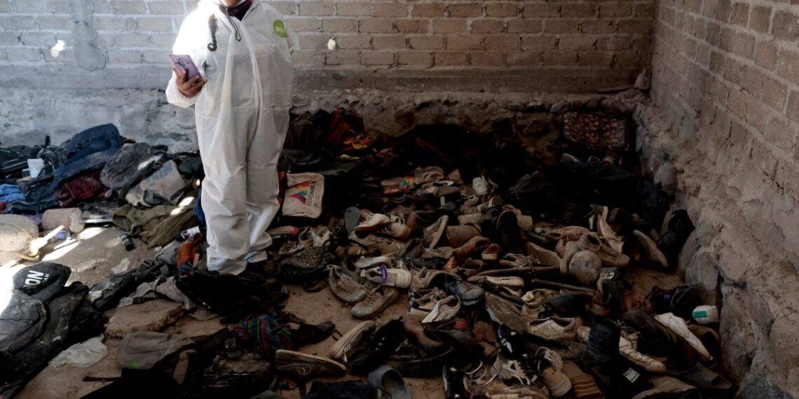 El crematorio y prendas localizadas en Teuchitlán, Jalisco. (Photo by ULISES RUIZ / AFP)