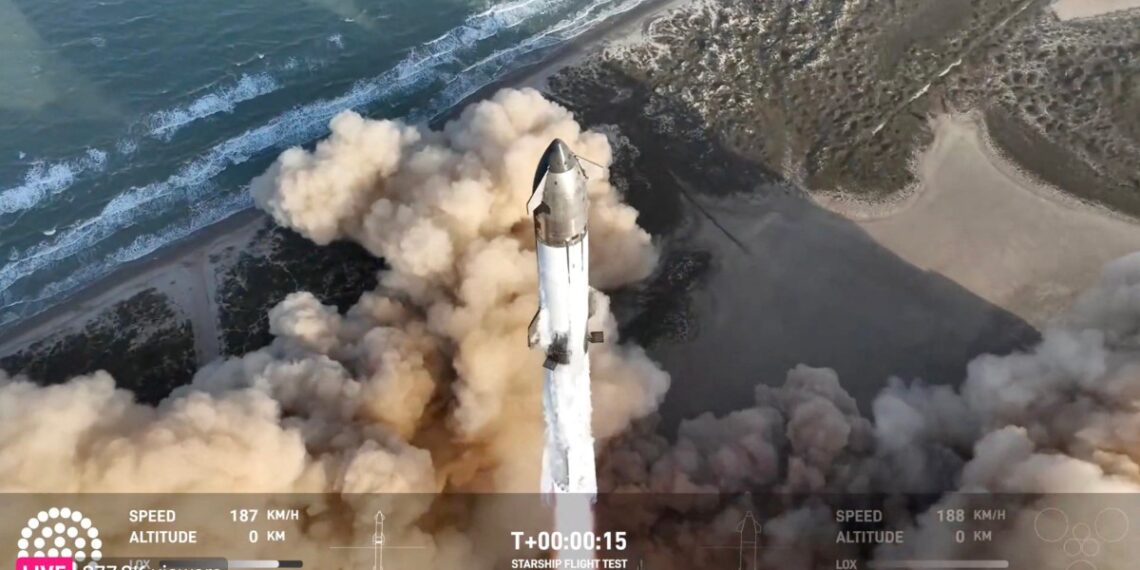 Space X tuvo un desafortunado despegue. (Photo by SPACEX / AFP) / RESTRICTED TO EDITORIAL USE - MANDATORY CREDIT "AFP PHOTO /  HANDOUT / SPACEX" - NO MARKETING NO ADVERTISING CAMPAIGNS - DISTRIBUTED AS A SERVICE TO CLIENTS