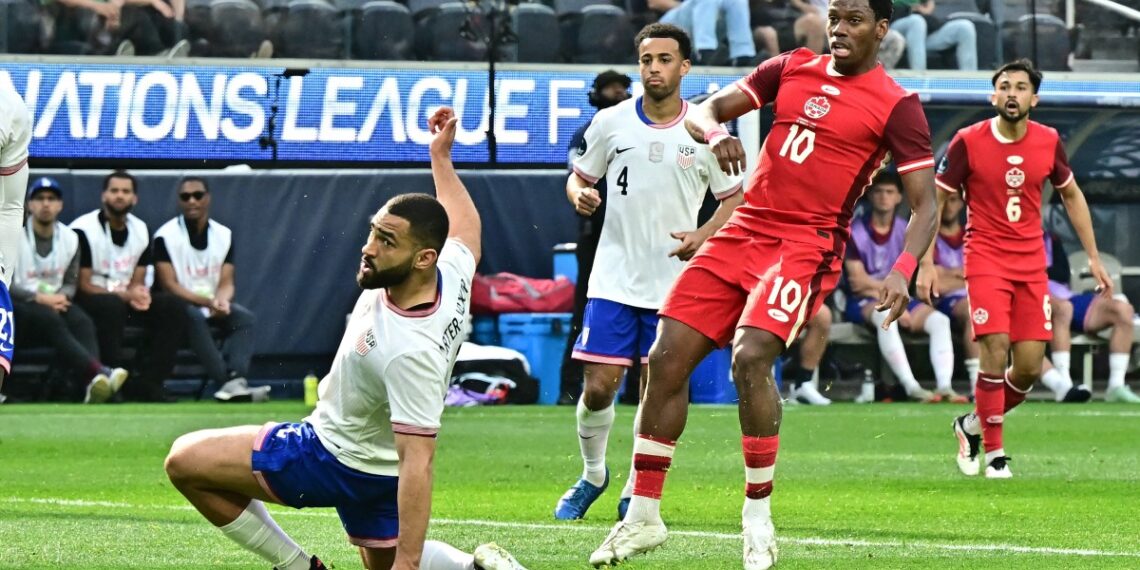 Estados Unidos cayó ante Canadá en la Nations League y los dejó fuera de la final. (Photo by Frederic J. Brown / AFP)