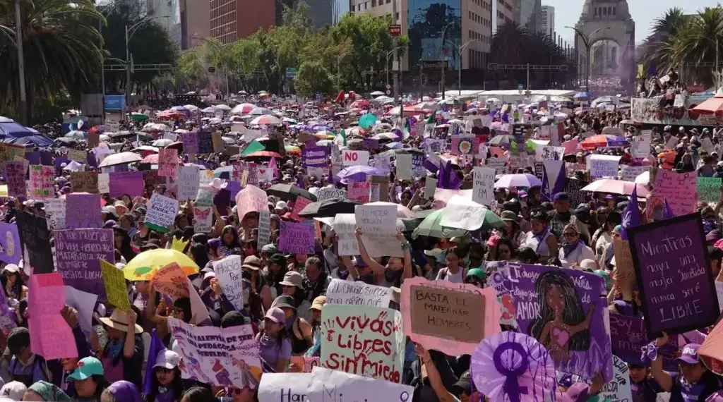 Miles de mujeres marcharon para exigir justicia en el marco del Día Internacional de la Mujer en la Ciudad de México. (Cuartoscuro)