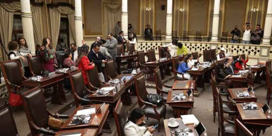 Diputados de Puebla respaldan a Sheinbaum en lucha contra aranceles impuestos por EU