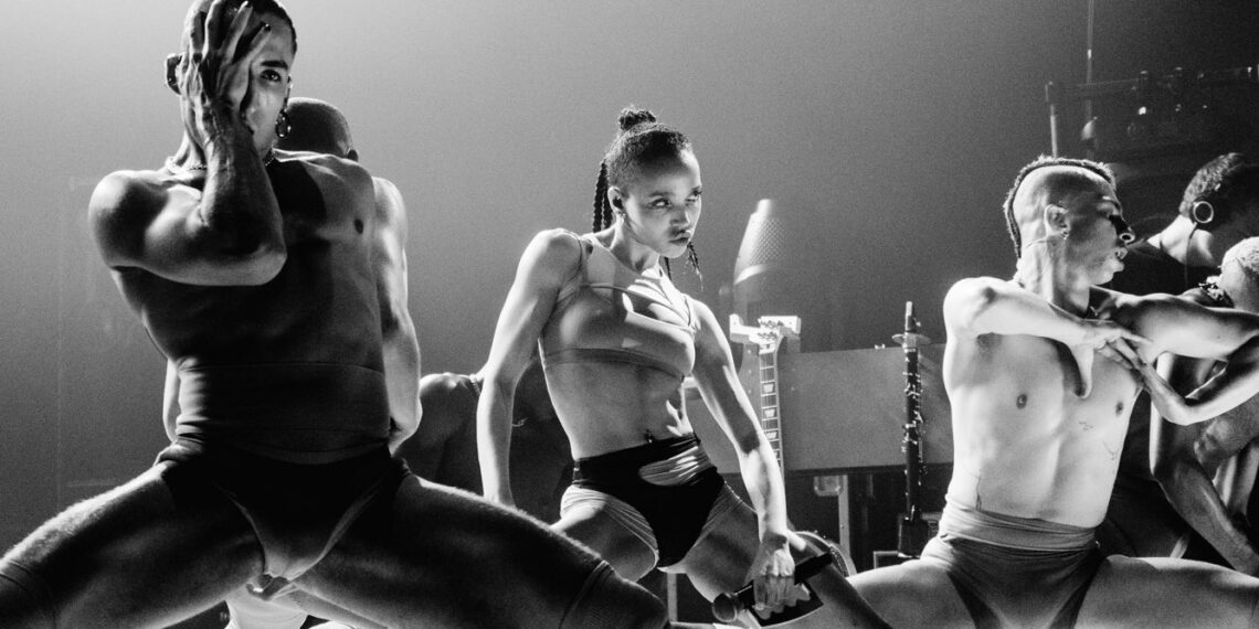 FKA Twigs acumula tres ausencias en el Festival Ceremonia y eso no tiene nada contentos a sus fans en México. (Cortesía)