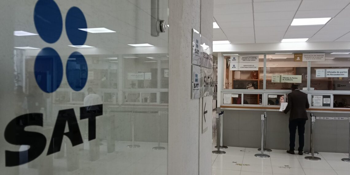 Cada mes de abril millones de mexicanos realizan su declaración de impuestos esperando tener saldo a favor luego de tributar durante un año. (FOTO: DANIEL AUGUSTO/ CUARTOSCURO.COM)