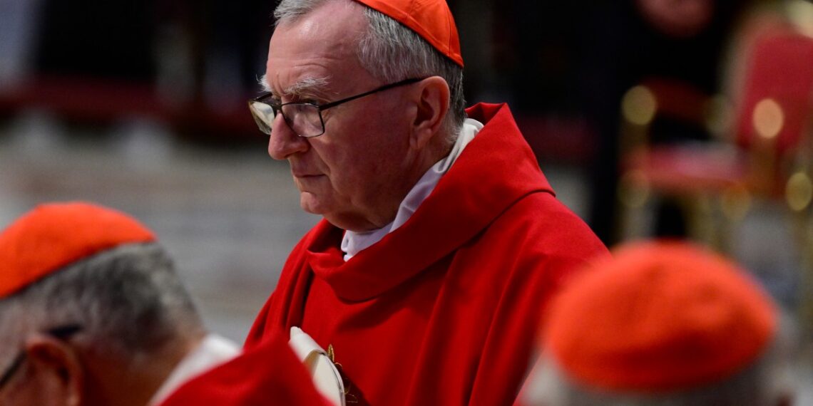 Pietro Parolin es considerado uno de los hombres de confianza de Francisco. (Photo by Tiziana FABI / AFP)