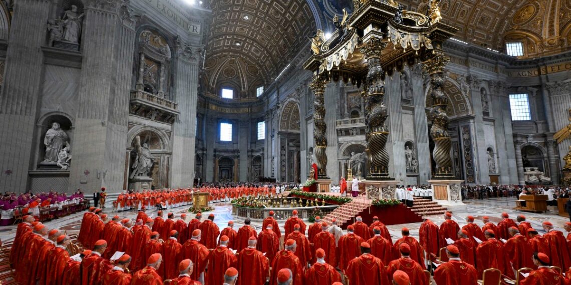 Son 133 cardenales convocados a votar en este cónclave. (Photo by Handout / VATICAN MEDIA / AFP) / RESTRICTED TO EDITORIAL USE - MANDATORY CREDIT "AFP PHOTO / VATICAN MEDIA" - NO MARKETING - NO ADVERTISING CAMPAIGNS - DISTRIBUTED AS A SERVICE TO CLIENTS