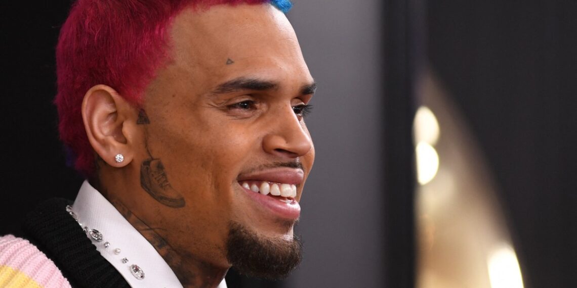 Chris Brown enfrentó a la ley en el Reino Unido. (Photo by VALERIE MACON / AFP)