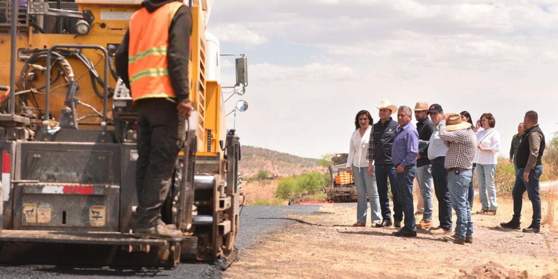Trabajos en carretera San Ignacio - Tayoltita incluyen puentes y túneles