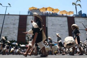 Miles celebran con fervor el aniversario de la Batalla de Puebla