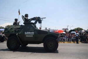 Miles celebran con fervor el aniversario de la Batalla de Puebla