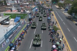 Miles celebran con fervor el aniversario de la Batalla de Puebla