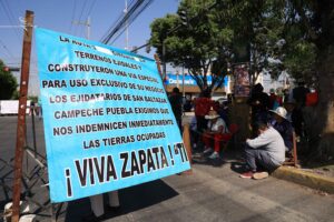 Ejidatarios cierran Valsequillo y Las Torres; conflicto agrario deja varados a usuarios del RUTA