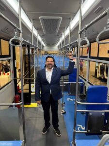 Refrenda Sinomex su compromiso con la solución a la movilidad en las grandes ciudades