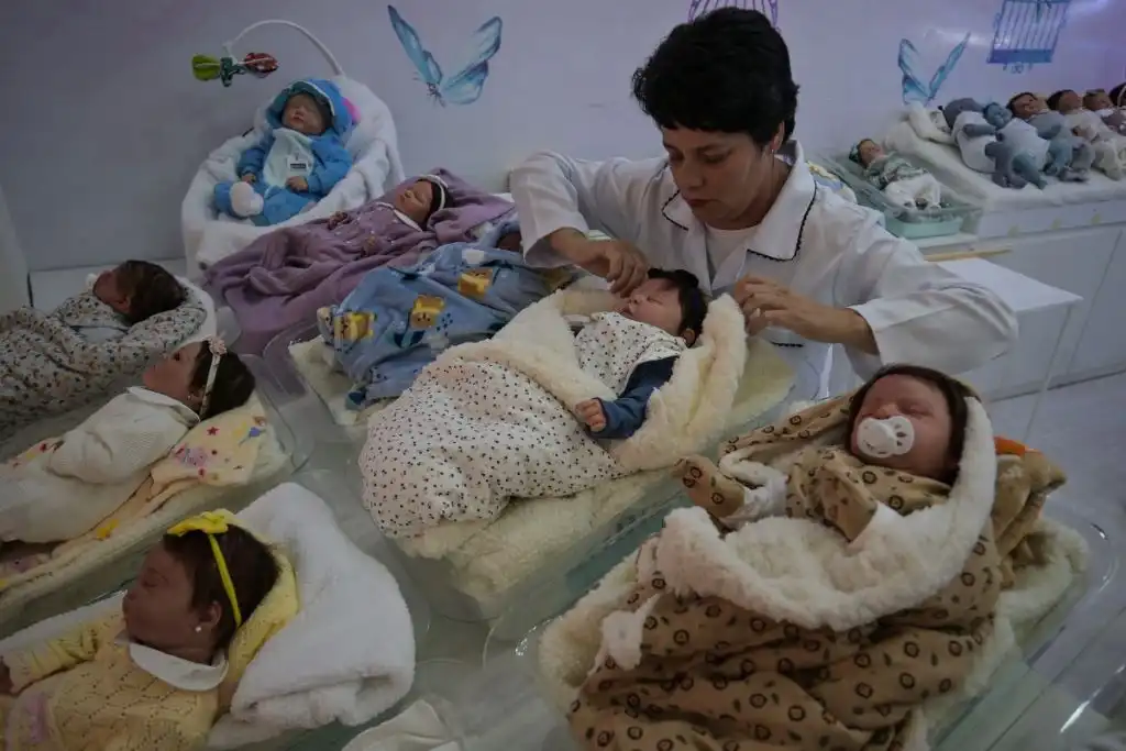 bebés reborn muñecos