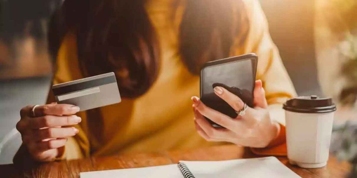 ENIF 2024: Mujeres en México siguen en desventaja financiera