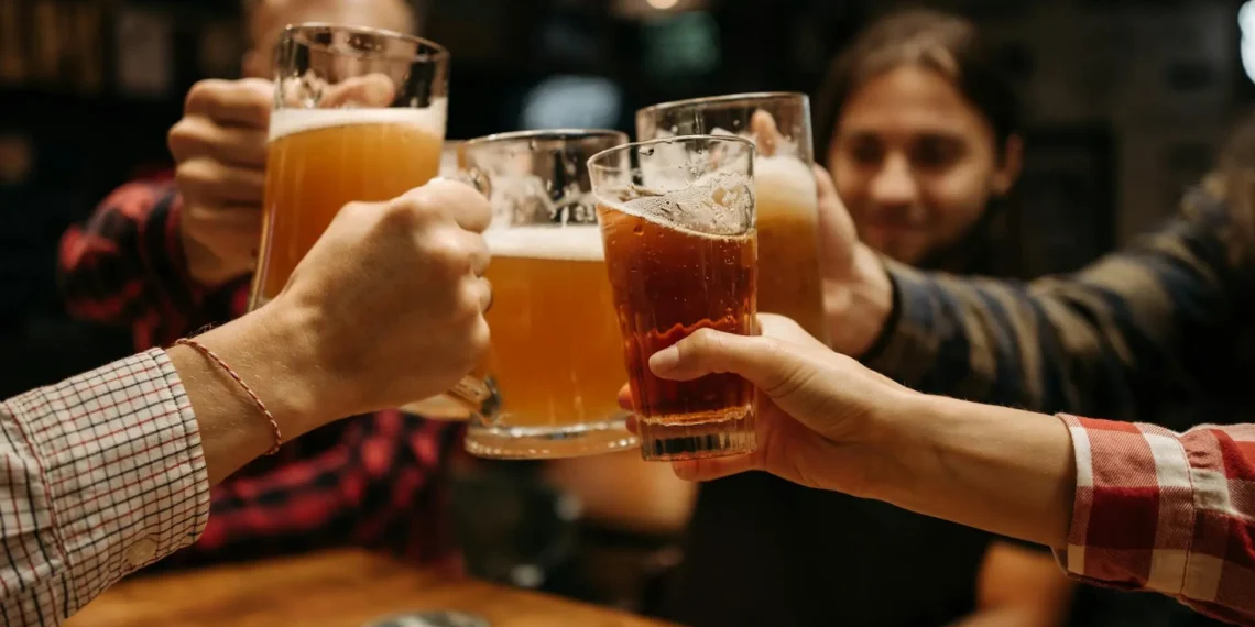 Prohibir alcohol a menores de 21 en Aguascalientes: ¿qué opina la iglesia?