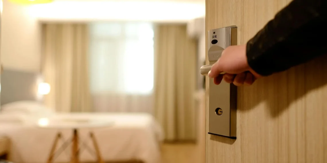 Airbnb pega a hoteleros de Aguascalientes: se ven obligados a bajar sus tarifas