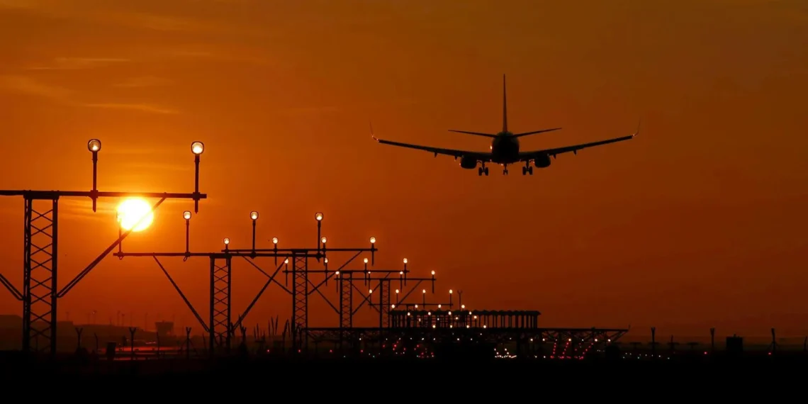 Continúan gestiones para que otras aerolíneas ofrezcan vuelo AGS - CDMX