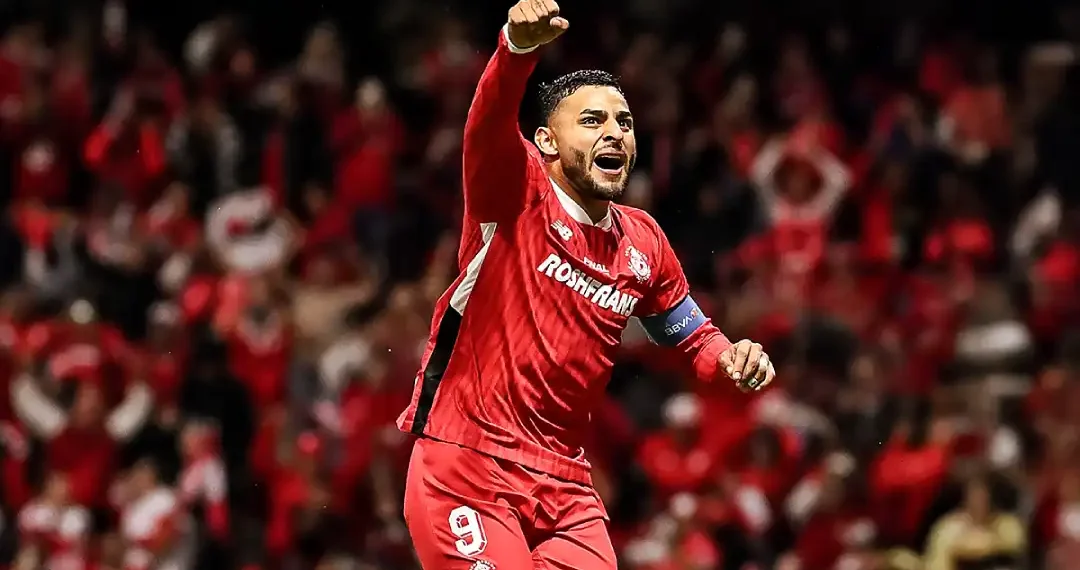 Alexis Vega sentenció con un penal el tetracampeonato de América (@TolucaFC)