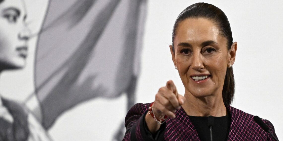 Claudia Sheinbaum rechazó los dichos de las autoridades estadounidenses.(Photo by Alfredo ESTRELLA / AFP)