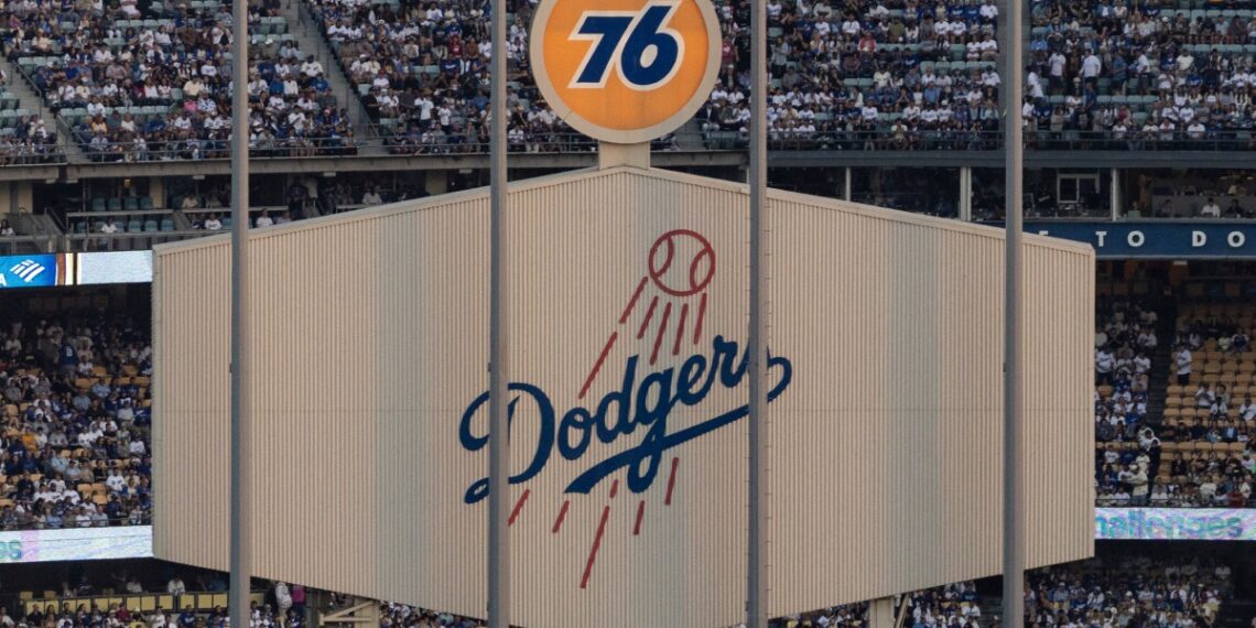 El Dodger Stadium en Los Ángeles, California.. (Photo by ETIENNE LAURENT / AFP)