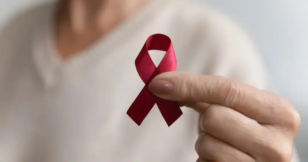 La FDA aprobó oficialmente lenacapavir, comercializado como Yeztugo por Gilead Sciences, convirtiéndose en el primer tratamiento PrEP —profilaxis preexposición— administrado solo dos veces al año. (AdobeStock)