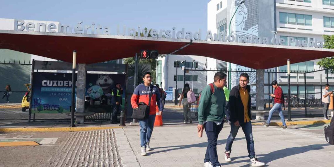 BUAP 2025: ¿En qué carreras habrá pase directo sin examen?