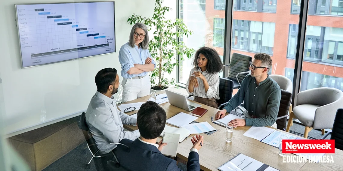 Uno de los retos actuales para las empresas mexicanas es profundizar en la inclusión de las personas trans. (Adobe Stock)