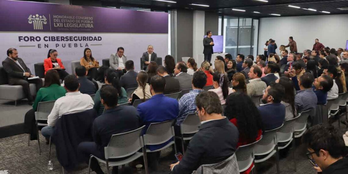 Rechazan Ley de Ciberseguridad en foros ciudadanos en Puebla
