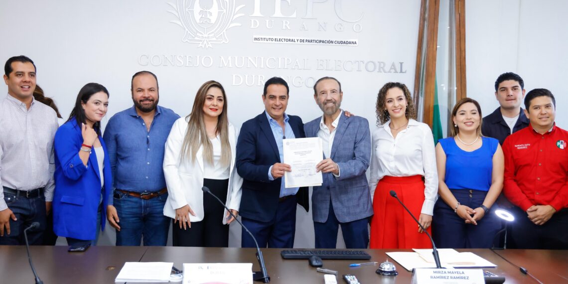 Toño Ochoa acta mayoría