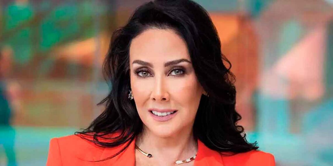 María Laura Medina de Salinas transforma hogares por el Día de las Madres