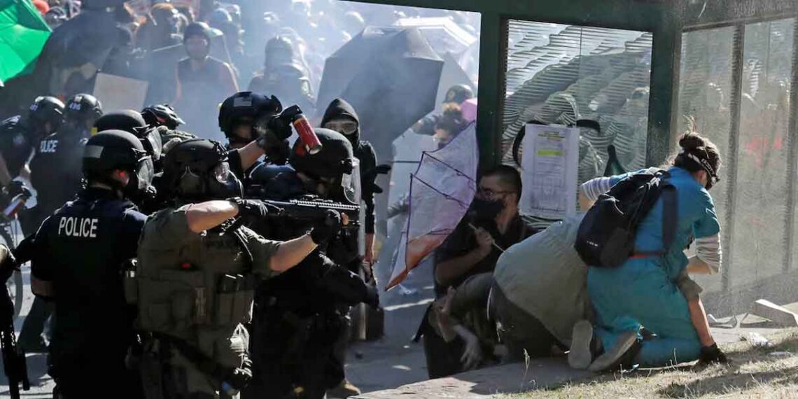 Puebla apoyará a connacionales con defensa jurídica en EU tras redadas de ICE
