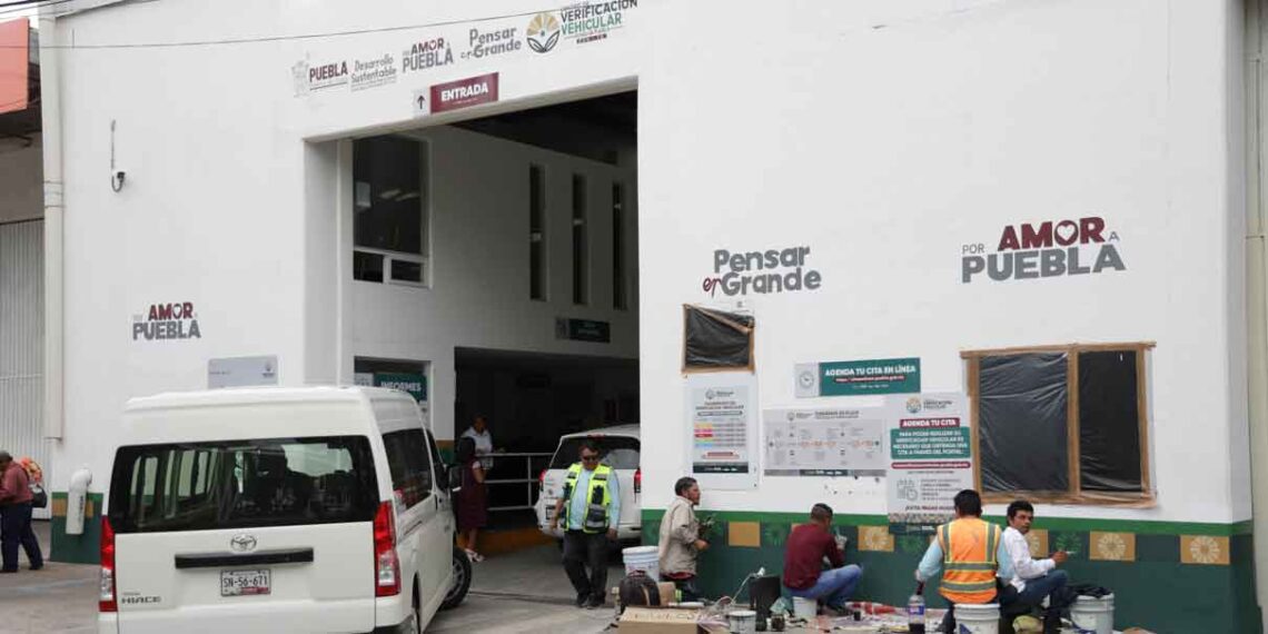 Reabren 4 de 7 verificentros clausurados en Puebla; ya cumplen normas oficiales