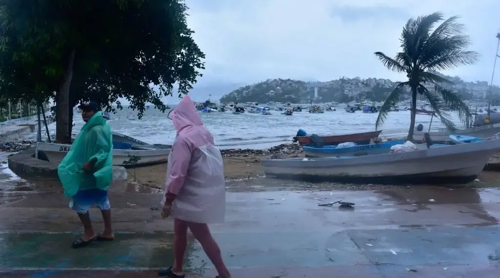 De acuerdo con las autoridades, las precipitaciones podrían generar deslaves, incremento en niveles de ríos y arroyos, así como desbordamientos e inundaciones. (Cuartoscuro)
