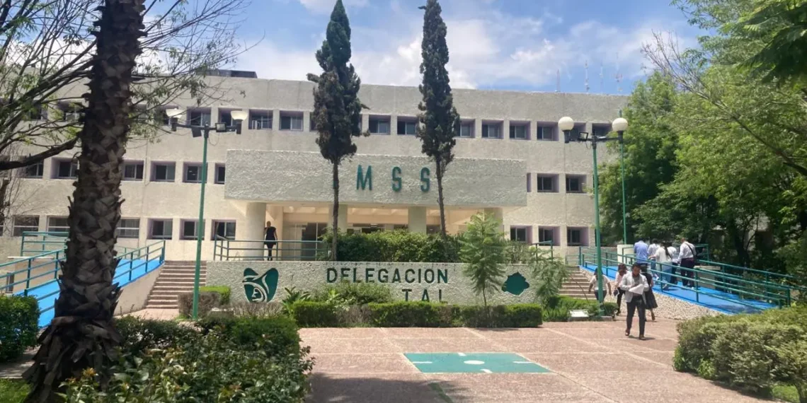 Responde IMSS a manifestación de pacientes en hemodiálisis