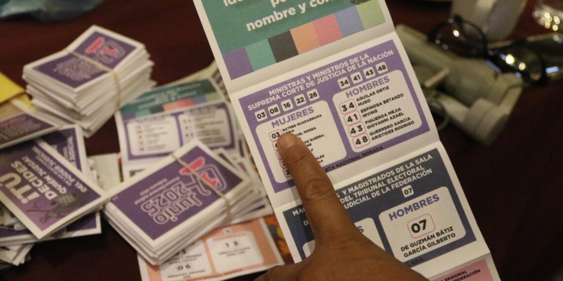 Las denuncias por el uso de "acordeones electorales" dejaron multas diferenciadas a los candidatos ganadores. (FOTO: VICTORIA VALTIERRA/CUARTOSCURO.COM)