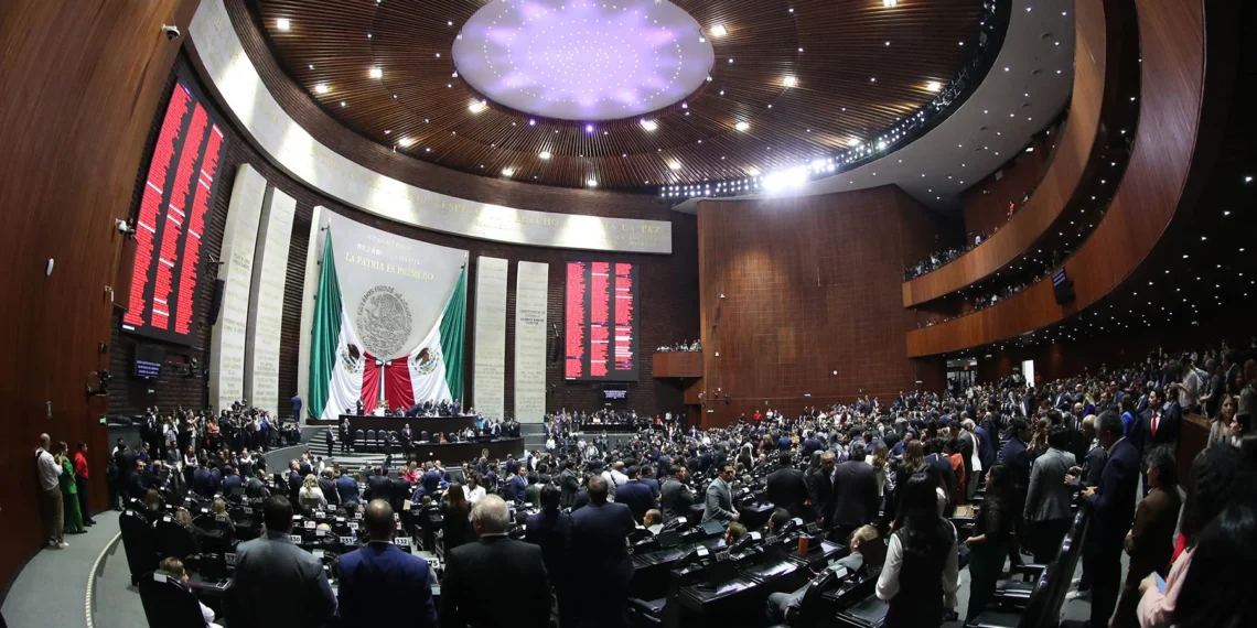 Insiste Morena con reducir diputaciones plurinominales