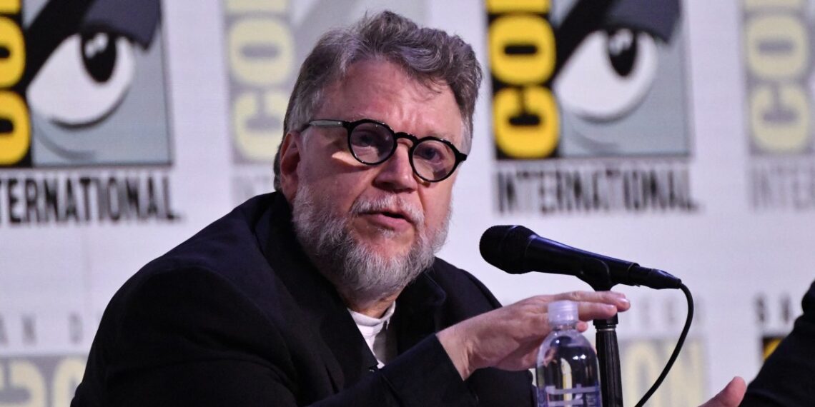Guillermo del Toro fue parte de los paneles de la Comic-Con en San Diego, Estados Unidos. (Photo by Chris DELMAS / AFP)