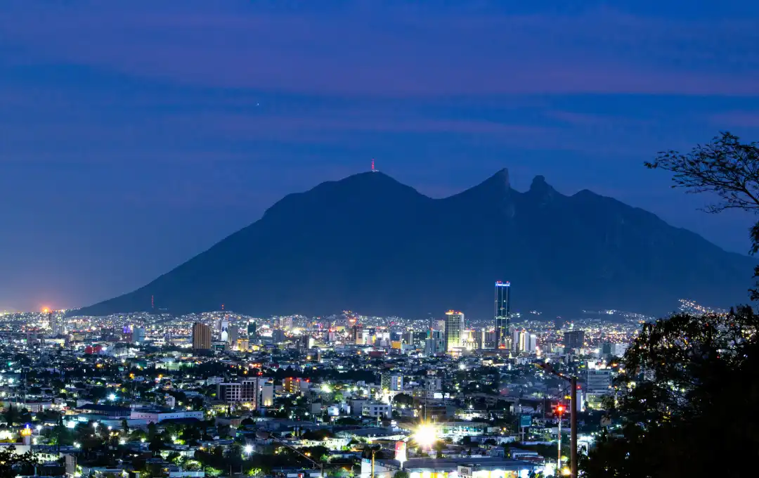 Monterrey permitirá bebidas alcohólicas en vía pública durante el Mundial 2026