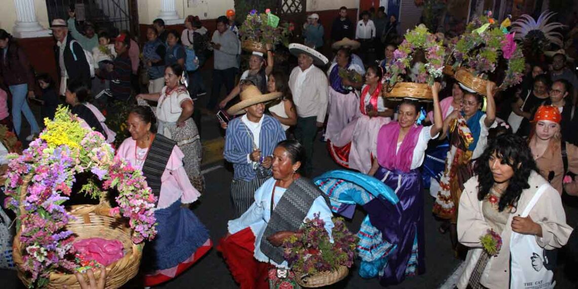 Arranca la Feria de Atlixco 2025 con música, color y tradición