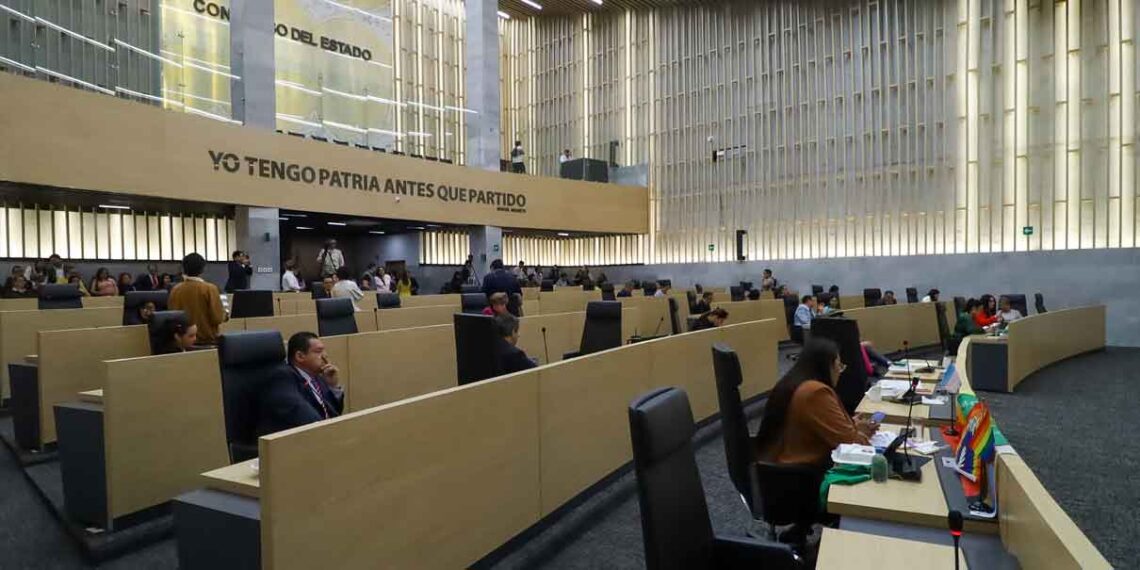 Congreso de Puebla cierra periodo con polémica Ley de Ciberseguridad