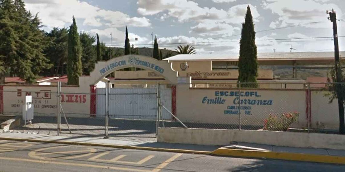 Revisión preventiva de escuelas durante vacaciones en Puebla capital