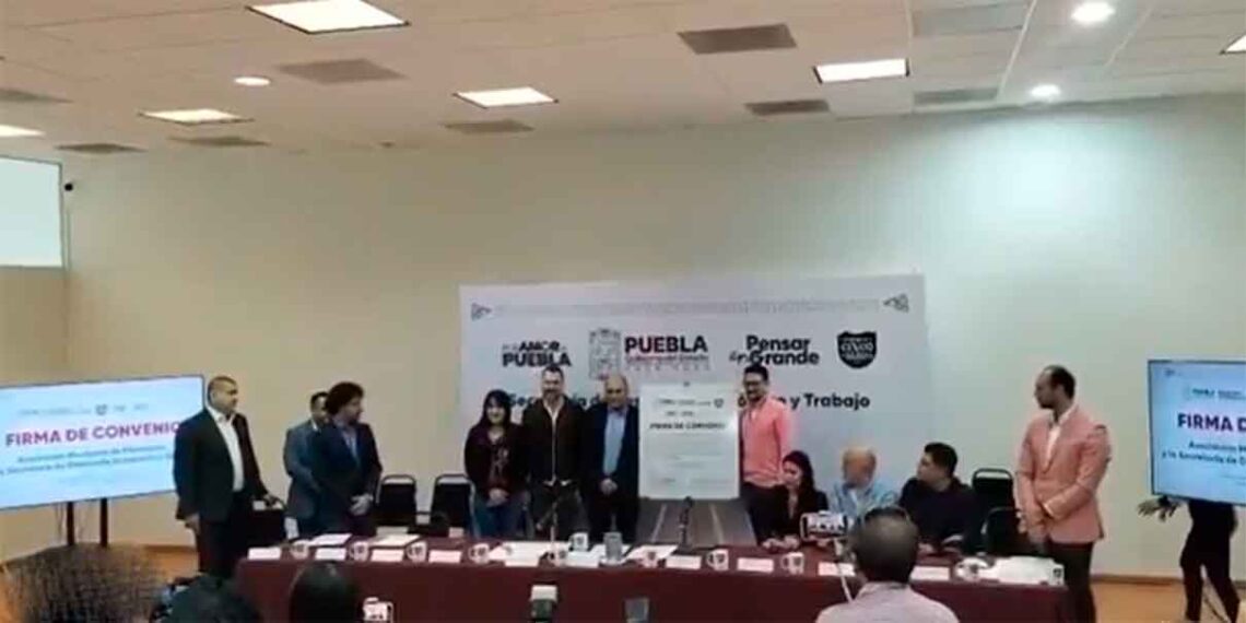 Sedetra y la AMFI firmaron un convenio para atraer producciones audiovisuales a Puebla, fortalecer el talento local y posicionar al estado como destino fílmico