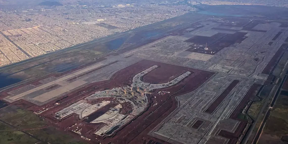 Los aeropuertos de la capital mexicana han sido tema controversial por décadas. (Isaac Esquivel / Cuartoscuro)
